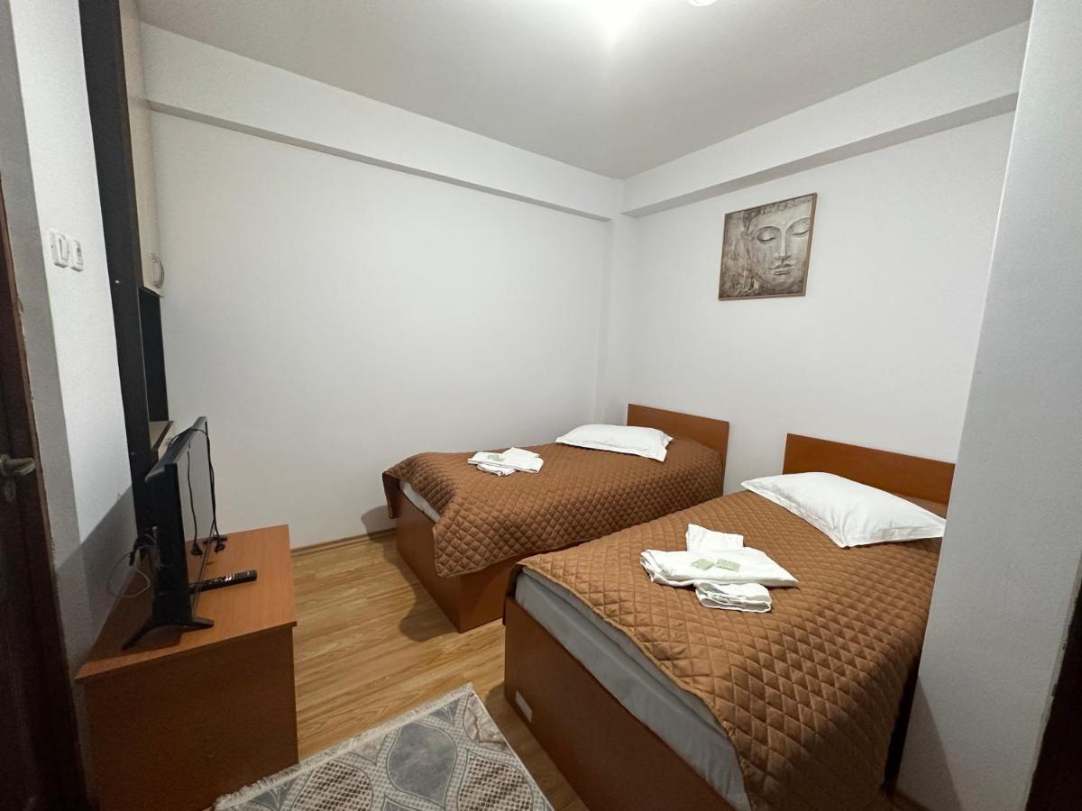 Casa Rustic Cazare Pitesti Bagian luar foto
