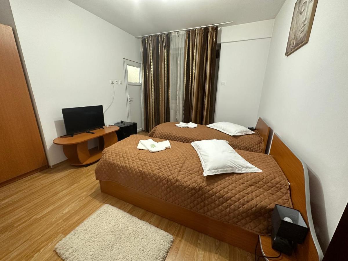 Casa Rustic Cazare Pitesti Bagian luar foto