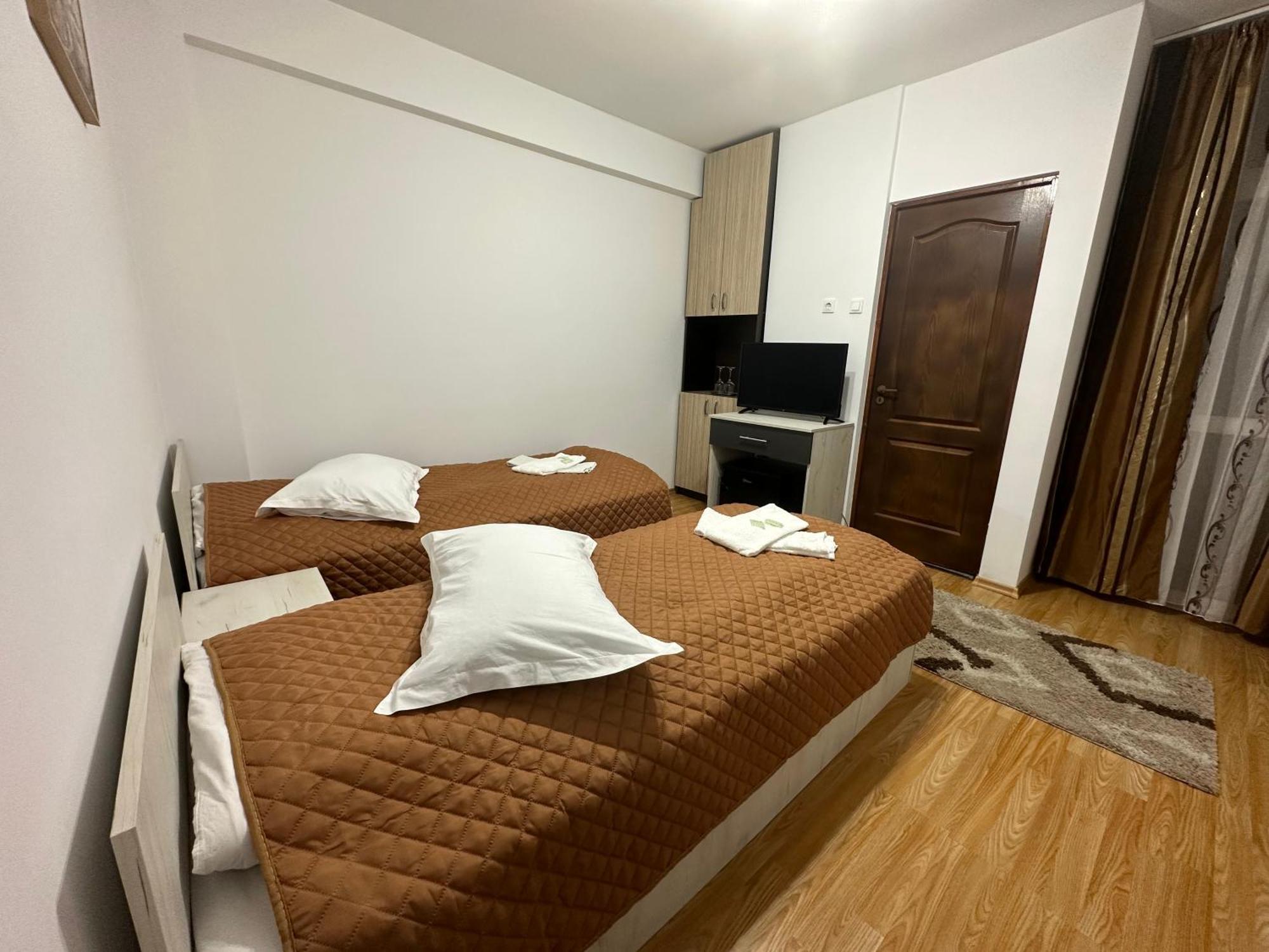 Casa Rustic Cazare Pitesti Bagian luar foto
