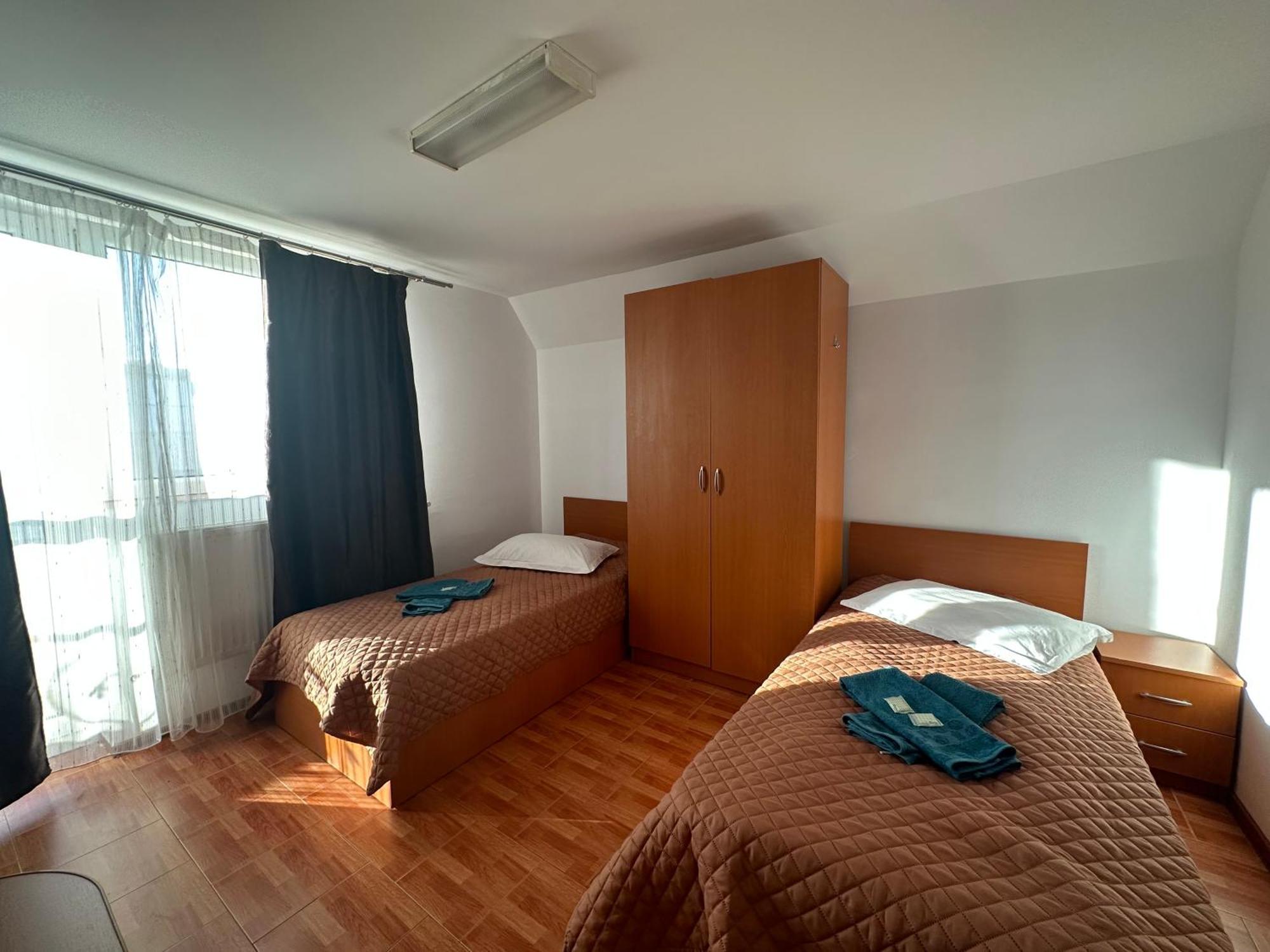 Casa Rustic Cazare Pitesti Bagian luar foto